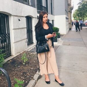 Wide leg. Ankle length pants